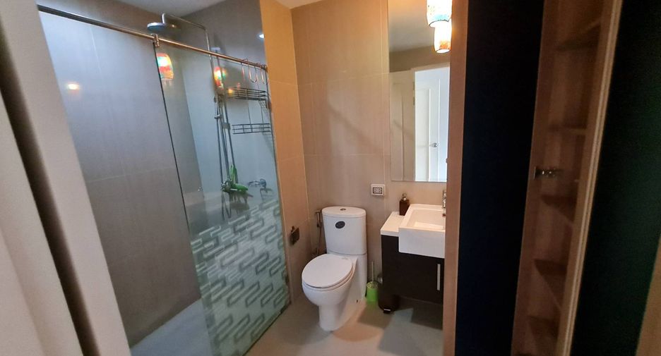 À louer 2 chambres condo à Watthana, Bangkok