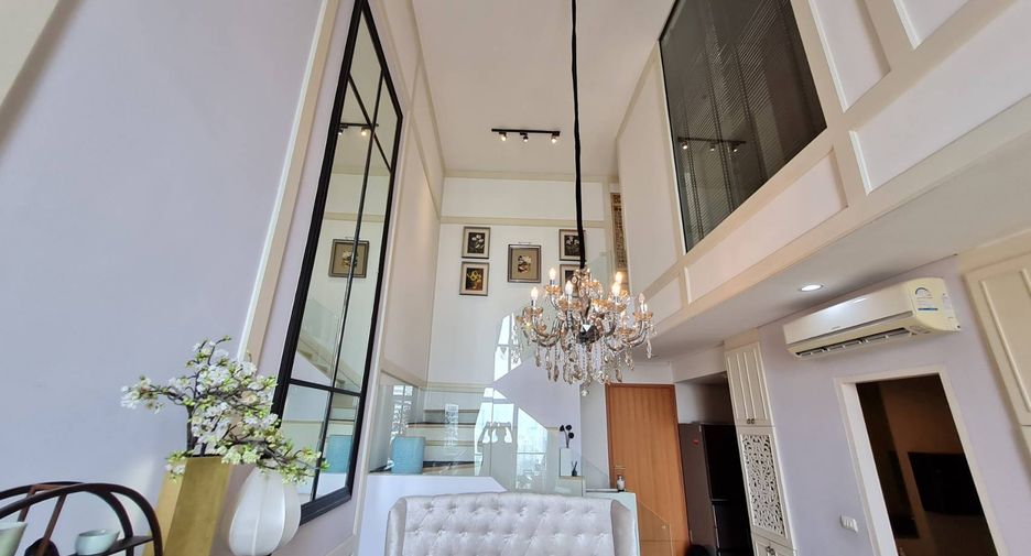 À louer 2 chambres condo à Watthana, Bangkok