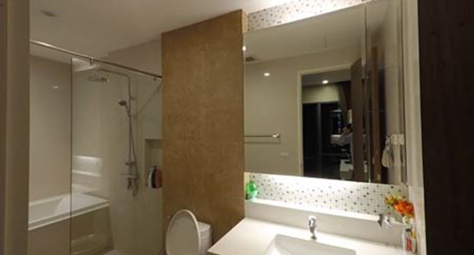 For rent and for sale 2 bedrooms condo in Khlong Toei, Bangkok