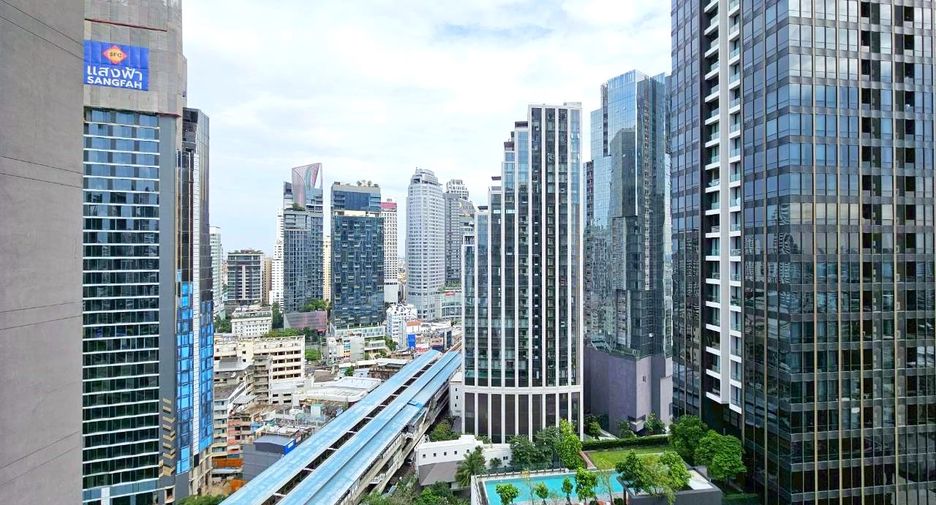 For rent 2 bedrooms condo in Khlong Toei, Bangkok