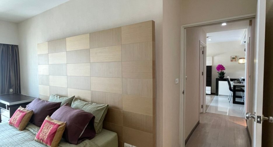 For rent 2 bedrooms condo in Khlong Toei, Bangkok