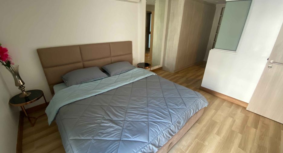For rent and for sale 2 bedrooms condo in Watthana, Bangkok