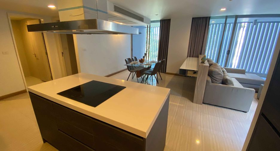 For rent and for sale 2 bedrooms condo in Watthana, Bangkok