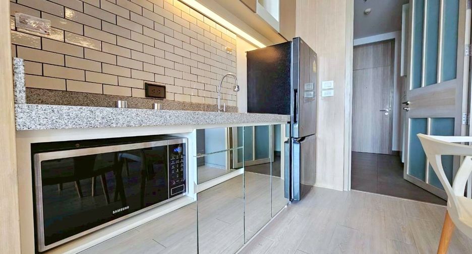 For rent 1 bed condo in Pathum Wan, Bangkok