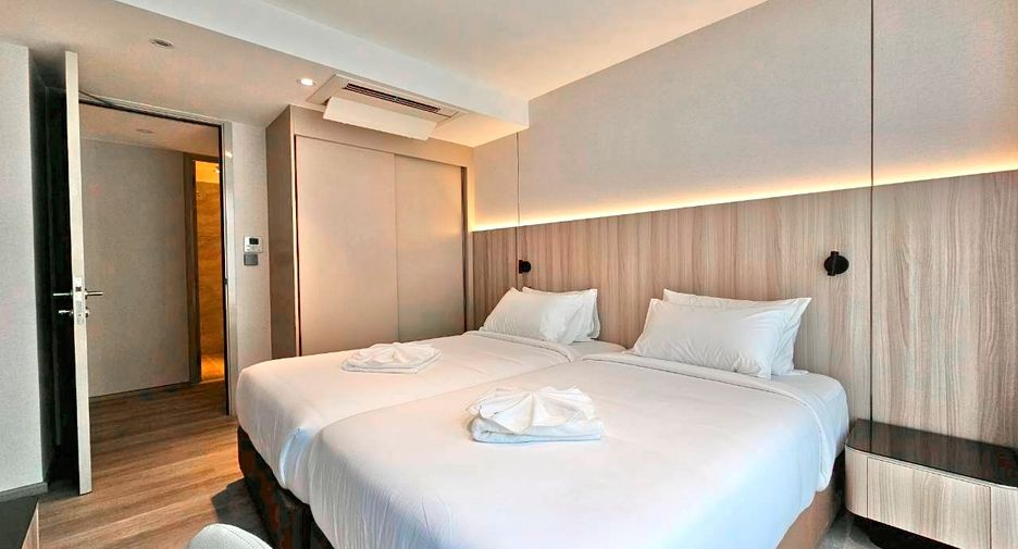 For rent 3 bedrooms condo in Watthana, Bangkok