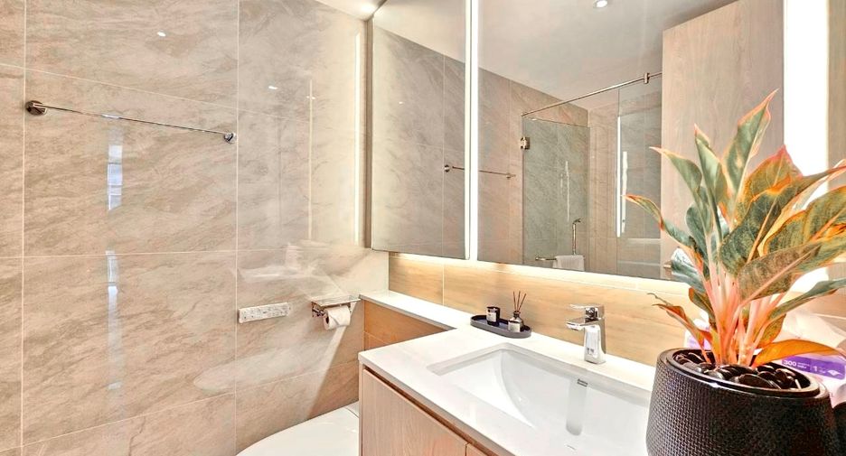 For rent 3 bedrooms condo in Watthana, Bangkok