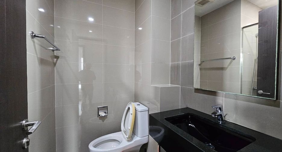 For rent and for sale 2 bedrooms condo in Khlong Toei, Bangkok