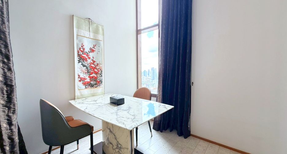 Condo en alquiler de 1 habitaciones en Khlong Toei, Bangkok