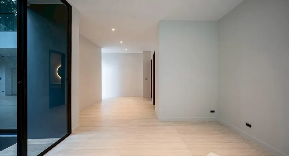 For sale 4 bedrooms house in Bang Kapi, Bangkok