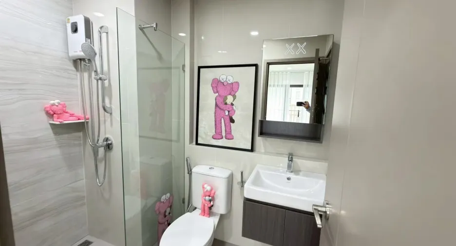 For rent 2 bedrooms condo in Phra Khanong, Bangkok