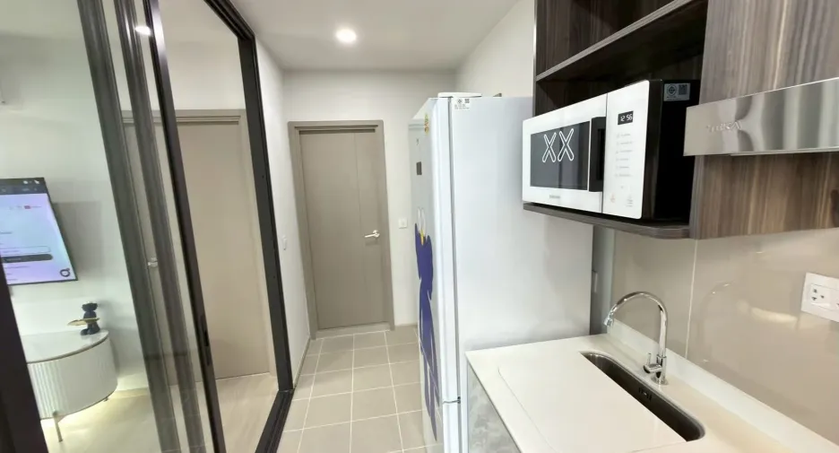 For rent 2 bedrooms condo in Phra Khanong, Bangkok