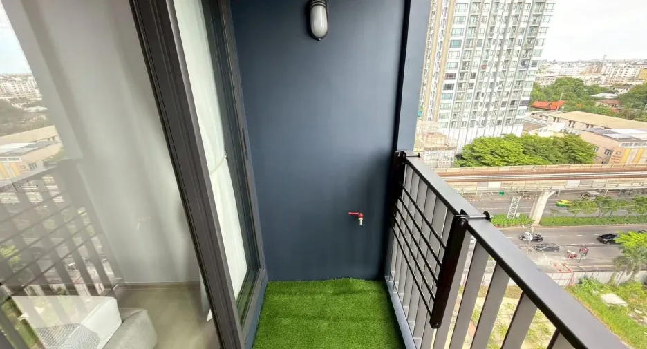 For rent 2 bedrooms condo in Phra Khanong, Bangkok