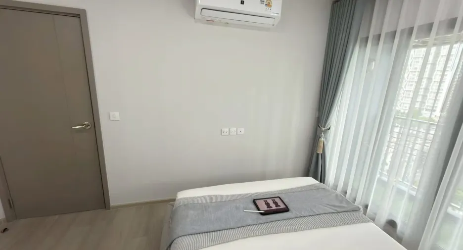 For rent 2 bedrooms condo in Phra Khanong, Bangkok