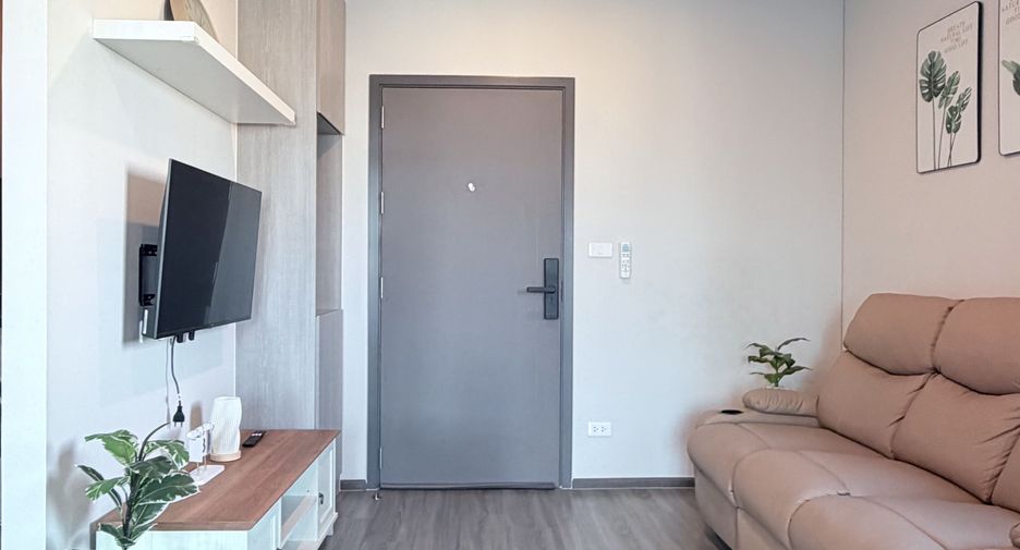 For rent 2 bedrooms condo in Bang Kapi, Bangkok