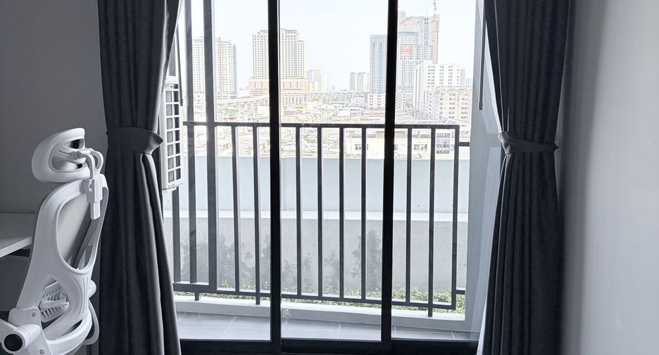 For rent 2 bedrooms condo in Bang Kapi, Bangkok