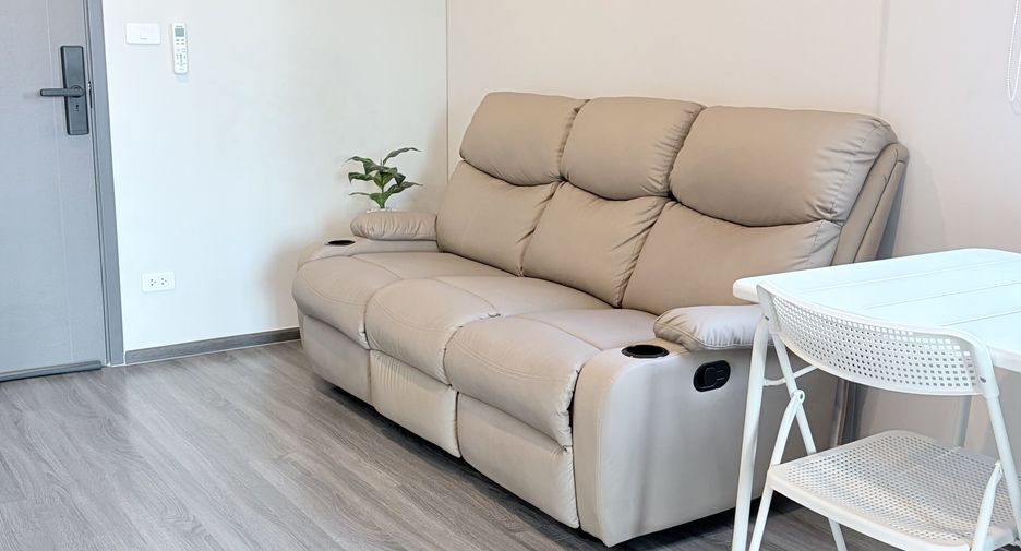 For rent 2 bedrooms condo in Bang Kapi, Bangkok