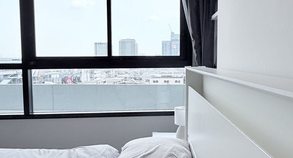 For rent 2 bedrooms condo in Bang Kapi, Bangkok