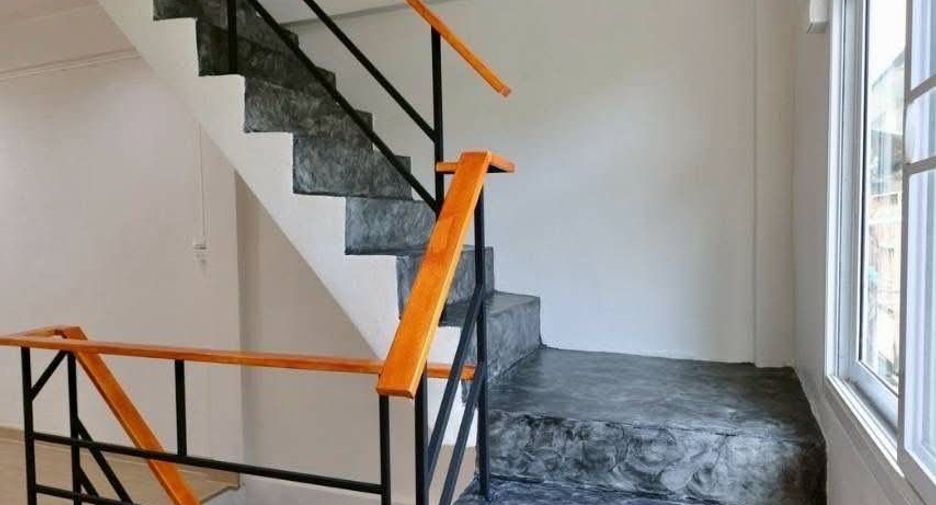 For rent 5 bedrooms retail Space in Sathon, Bangkok