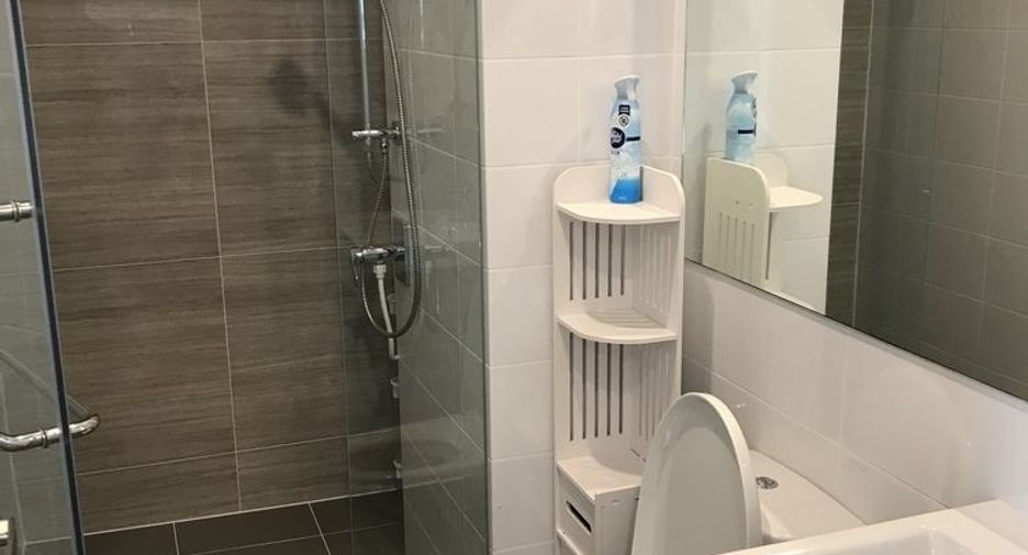 For rent 2 bedrooms condo in Bang Kapi, Bangkok