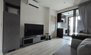 Wohnung zur Miete mit 1 Zimmer in Huai Khwang, Bangkok