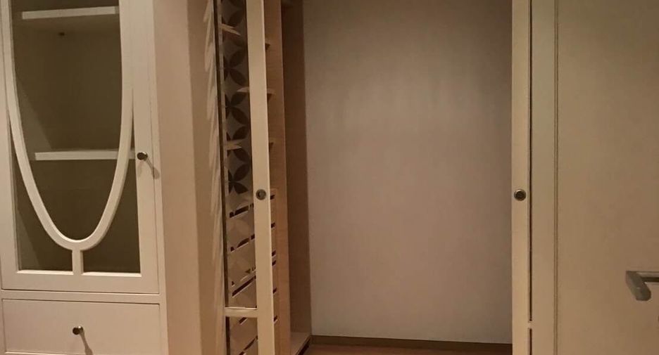 For sale and for rent 2 bedrooms condo in Sathon, Bangkok