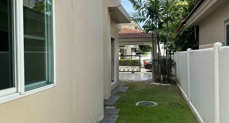 For sale and for rent 4 bedrooms house in Mueang Chiang Mai, Chiang Mai