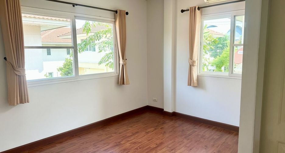 For sale and for rent 4 bedrooms house in Mueang Chiang Mai, Chiang Mai