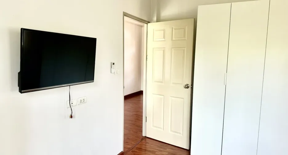 For sale and for rent 4 bedrooms house in Mueang Chiang Mai, Chiang Mai