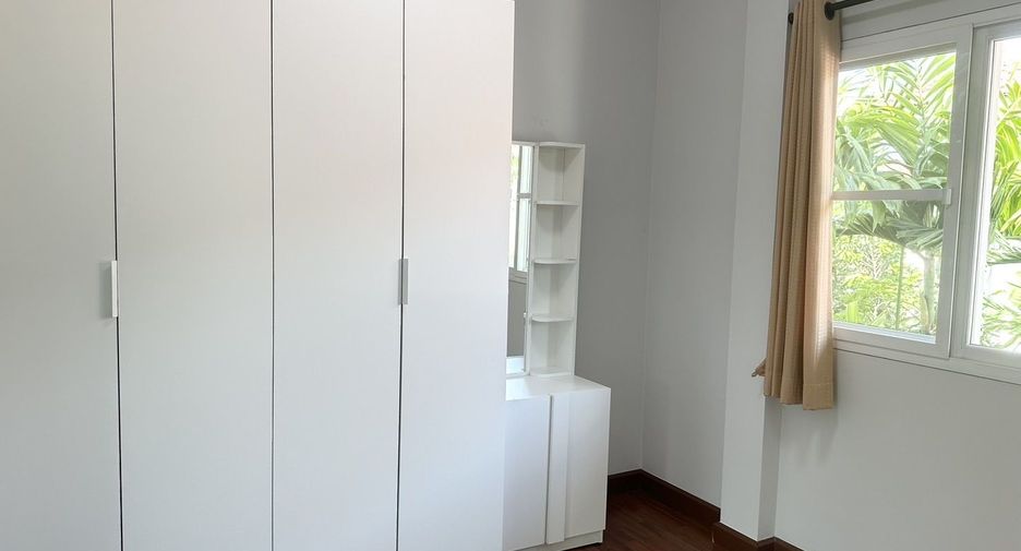 For sale and for rent 4 bedrooms house in Mueang Chiang Mai, Chiang Mai