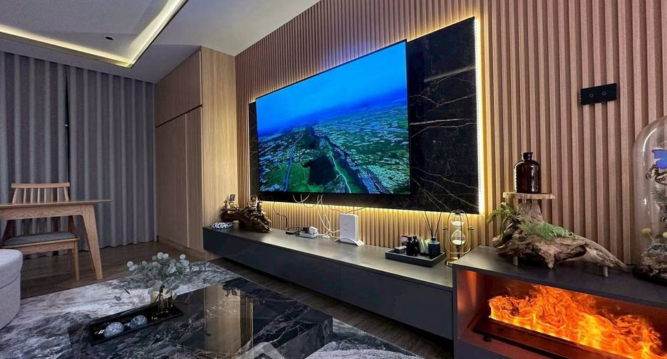 For sale 3 bedrooms townhouse in Wang Thonglang, Bangkok