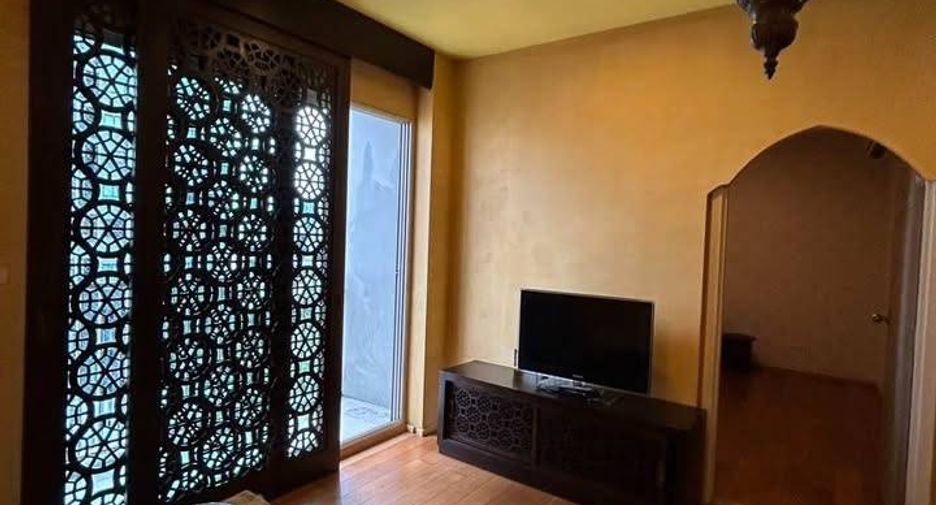 For sale 1 bed condo in Khlong San, Bangkok