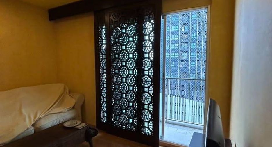 For sale 1 bed condo in Khlong San, Bangkok