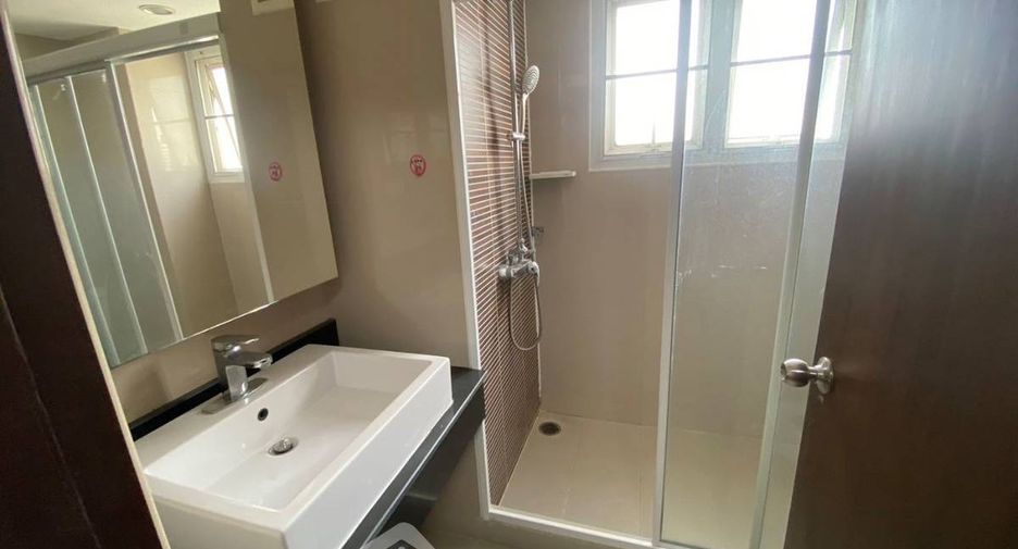 Condo en alquiler de 2 habitaciones en Dusit, Bangkok
