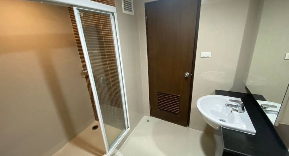 Condo en alquiler de 2 habitaciones en Dusit, Bangkok