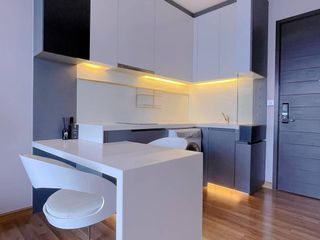 Wohnung zur Miete mit 1 Zimmer in Huai Khwang, Bangkok