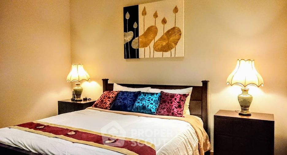 For rent 2 bedrooms condo in Khlong Toei, Bangkok