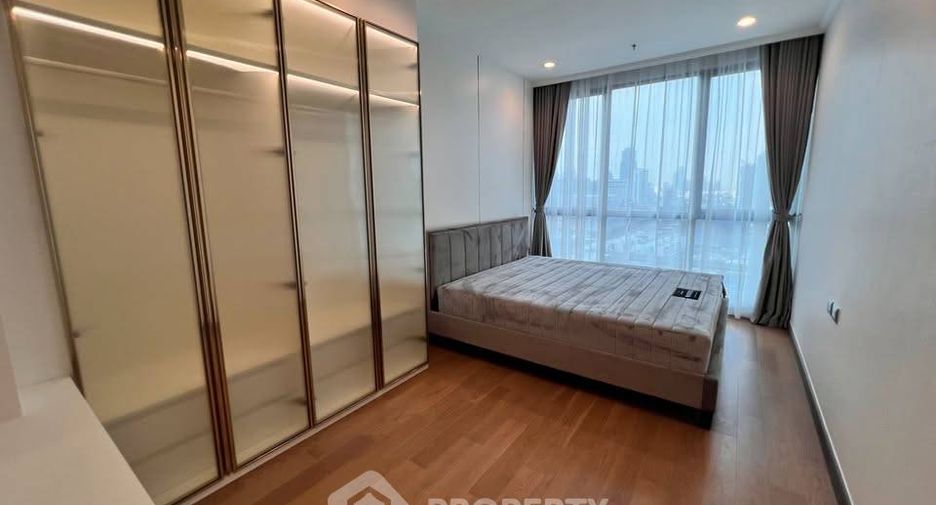For rent 3 bedrooms condo in Watthana, Bangkok