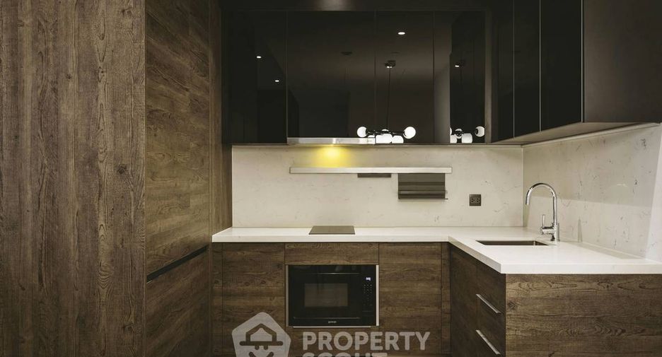 Wohnung zur Miete mit 2 Zimmer in Pathum Wan, Bangkok