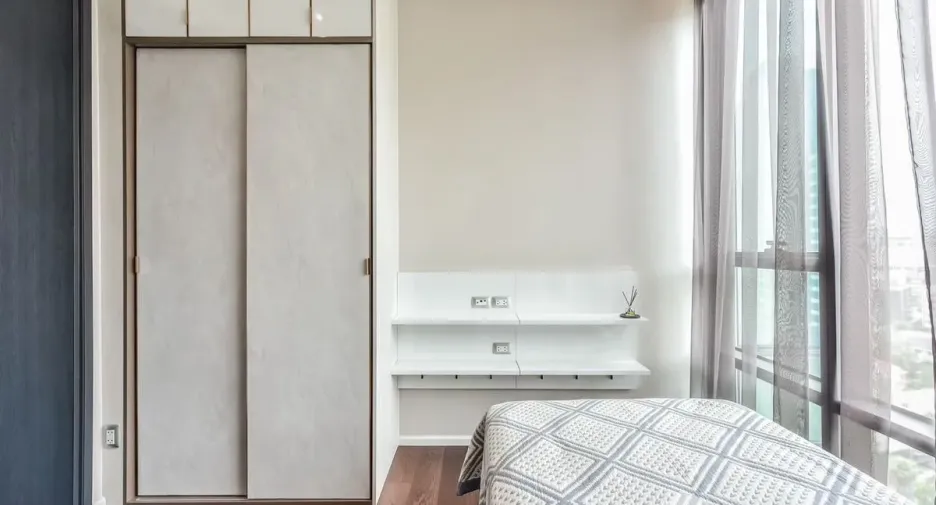 For rent 2 bedrooms condo in Watthana, Bangkok
