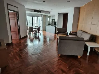 For rent 2 bedrooms apartment in Khlong Toei, Bangkok