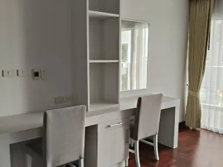 À louer 2 chambres appartement à Khlong Toei, Bangkok