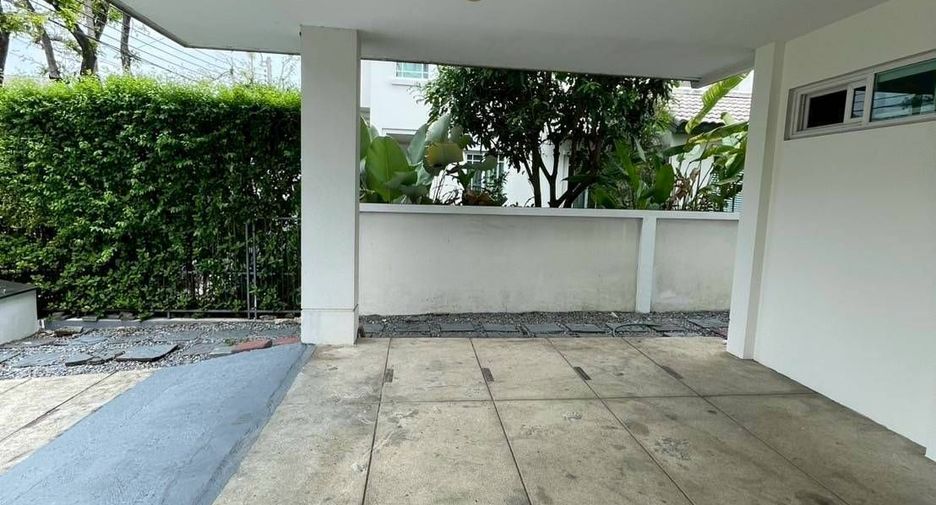 出租 4 卧室 独立屋 在 Bang Phli, Samut Prakan