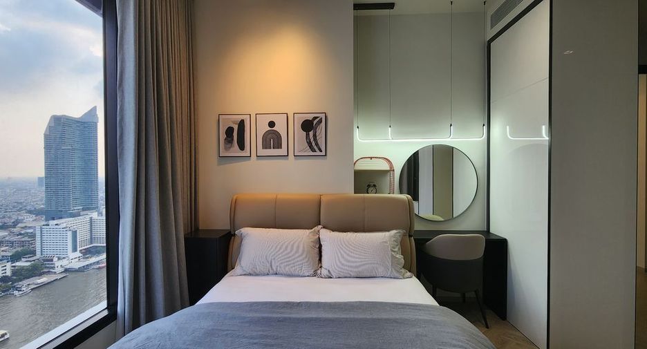 For rent 3 bedrooms condo in Khlong San, Bangkok