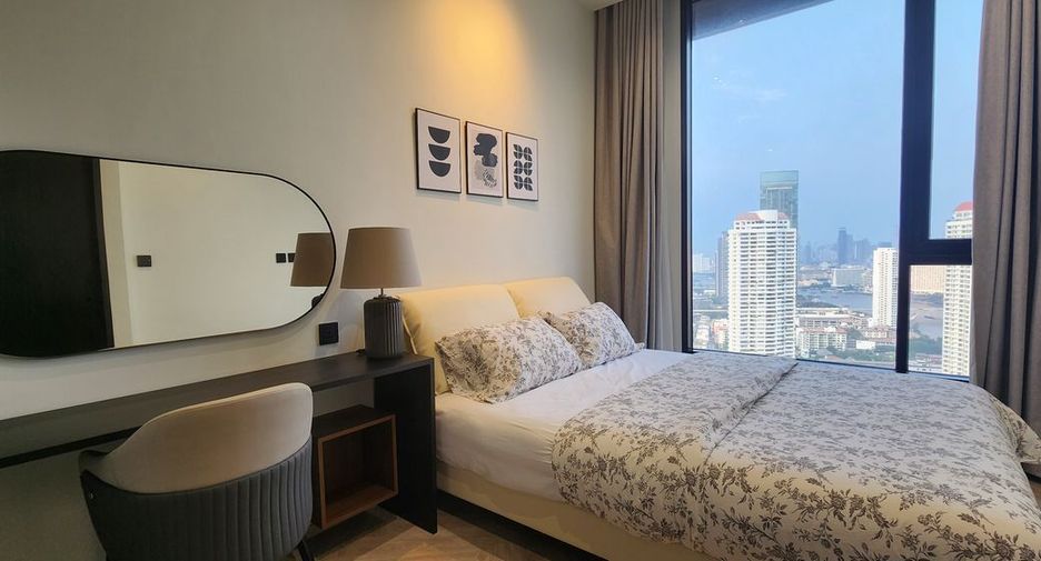 For rent 3 bedrooms condo in Khlong San, Bangkok