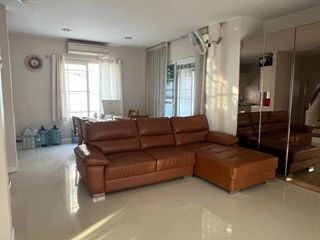 ให้เช่า 3 ห้องนอน บ้านเดี่ยว ใน บางกะปิ, กรุงเทพฯ