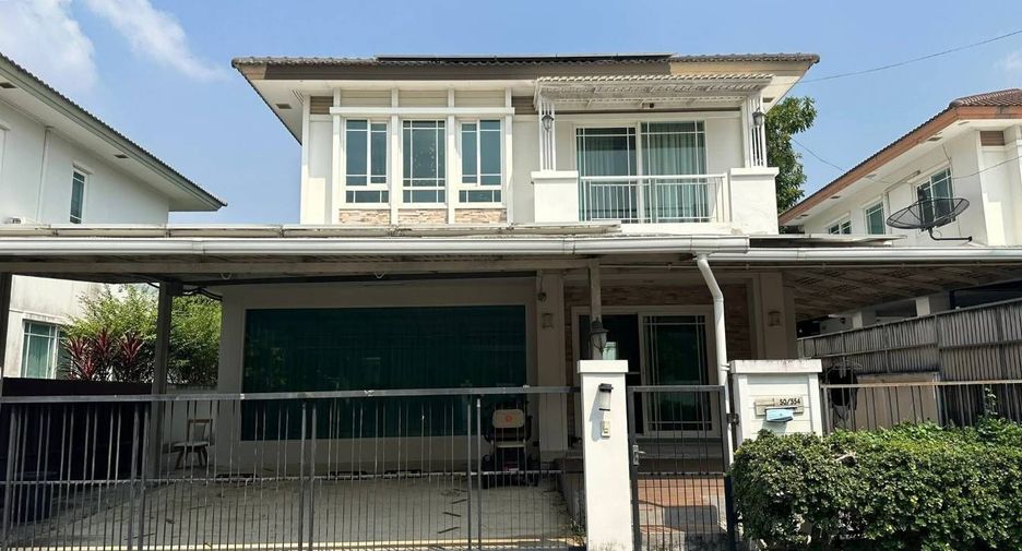 Casa en alquiler de 3 habitaciones en Bang Kapi, Bangkok