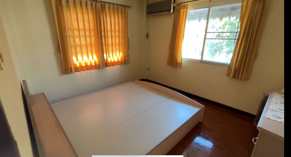 出售 4 卧室 独立屋 在 Khlong Toei, 曼谷