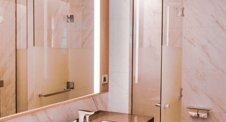 Condo en alquiler de 2 habitaciones en Pathum Wan, Bangkok
