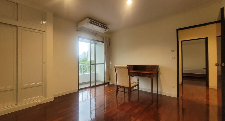 For rent 3 ベッドルーム condo in Watthana, Bangkok