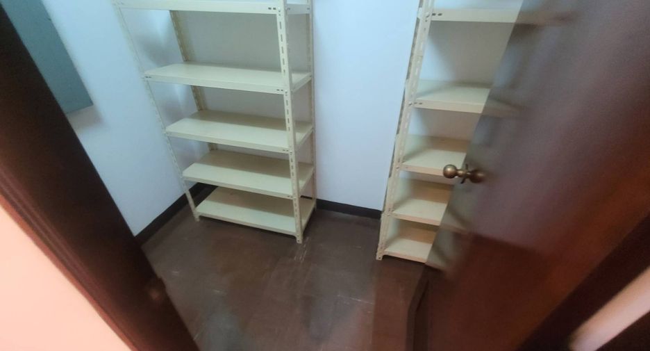 For rent 3 ベッドルーム condo in Watthana, Bangkok